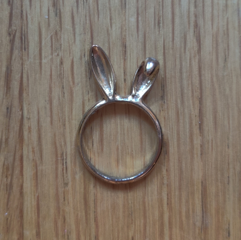 Floppy bunny ears ring